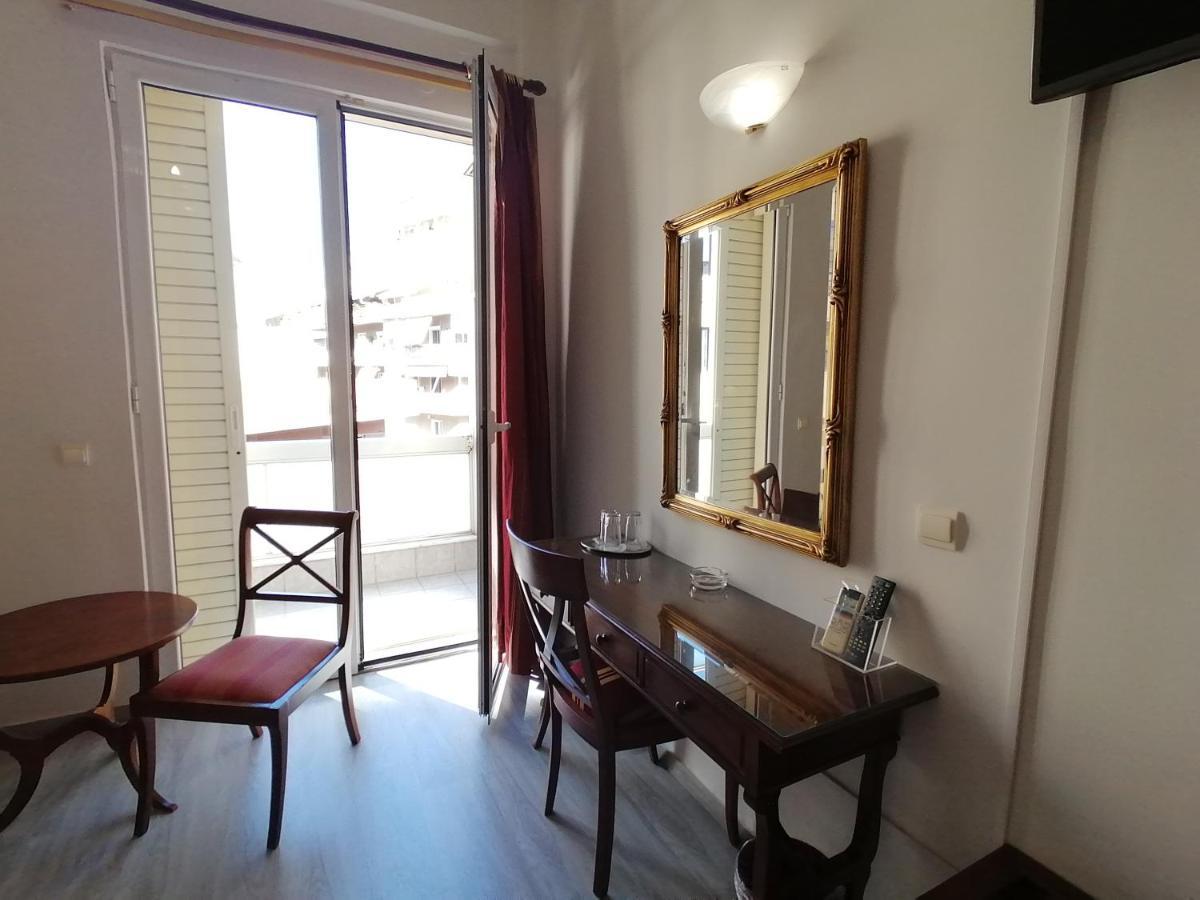 Hotel Galaxias أغرينيو المظهر الخارجي الصورة