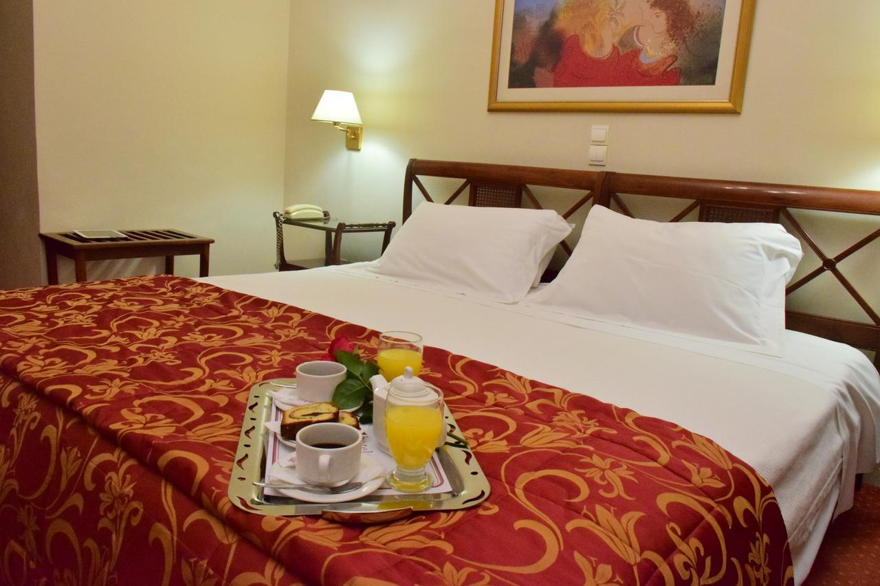 Hotel Galaxias أغرينيو المظهر الخارجي الصورة